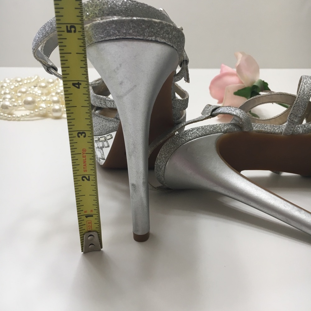 Gianni Bini Silver Glitter and Jeweled Heels, sz 7 - Picture 5 of 8